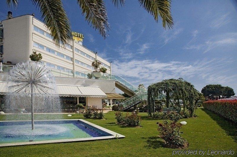 Hotel Miramare Пескара Екстер'єр фото