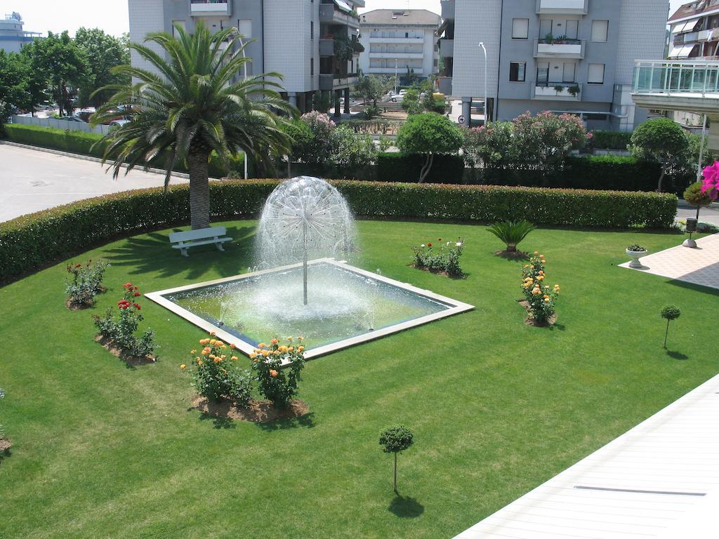 Hotel Miramare Пескара Екстер'єр фото